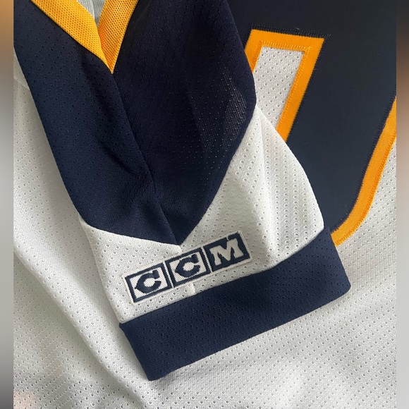 Stu Grismson Nashville Predators NHL CCM jersey Medium - Picture 8 of 9